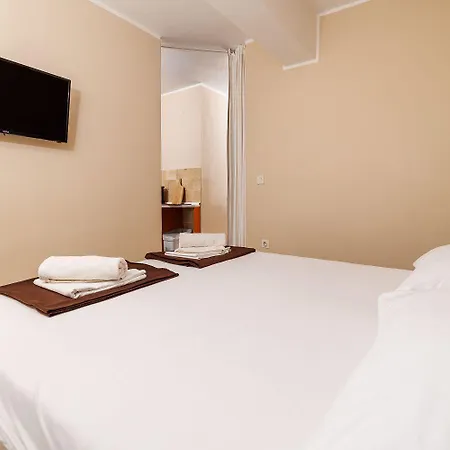 Komfortables Nur 350 Meter Zum Mit Meerblick, Pool, Aussendusche Dramalj