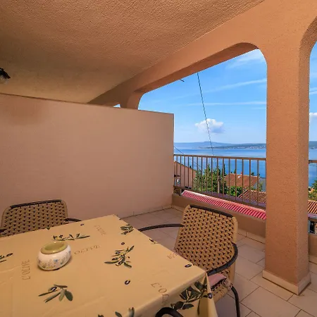 Komfortables Nur 350 Meter Zum Mit Meerblick, Pool, Aussendusche * Dramalj