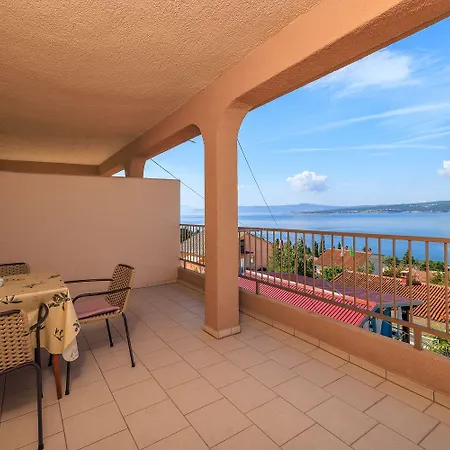 Komfortables Nur 350 Meter Zum Mit Meerblick, Pool, Aussendusche Dramalj